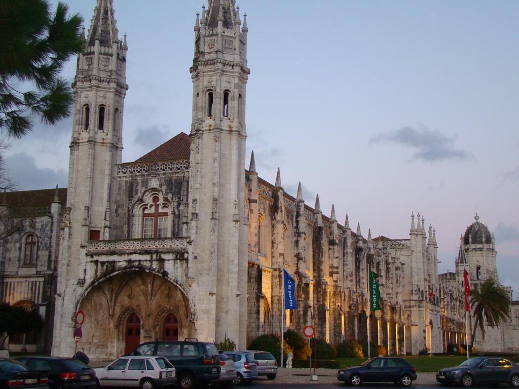 Tejo Apartment Lisbon Bilik gambar
